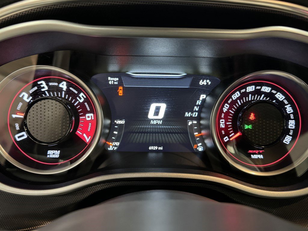 Used 2016 Dodge Challenger SRT w/ Technology Group image 27