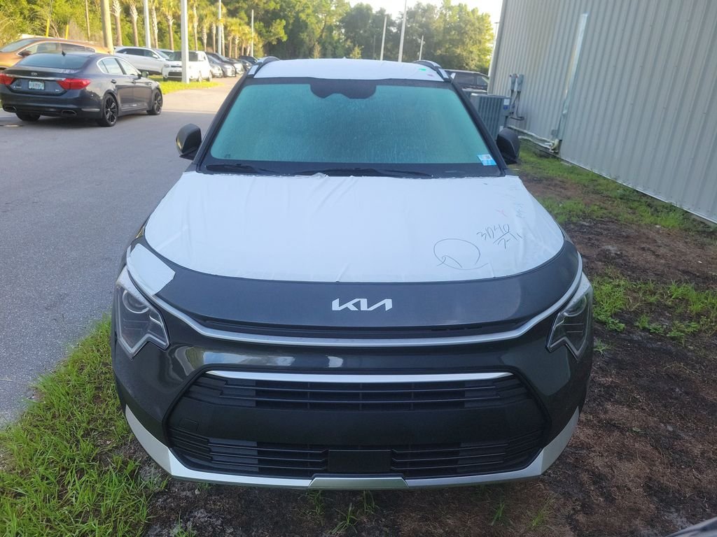 New 2026 Kia Niro EX FWD image 2