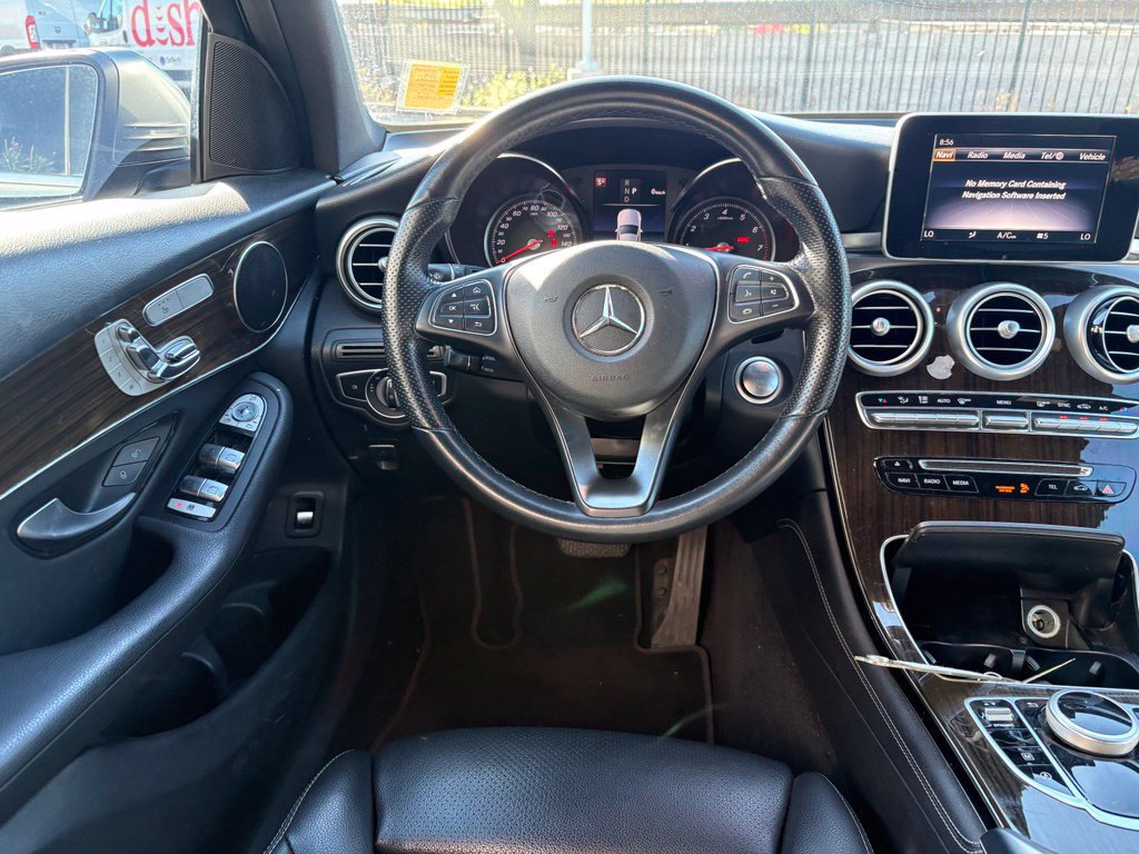 Used 2019 Mercedes-Benz GLC 300 4MATIC image 6