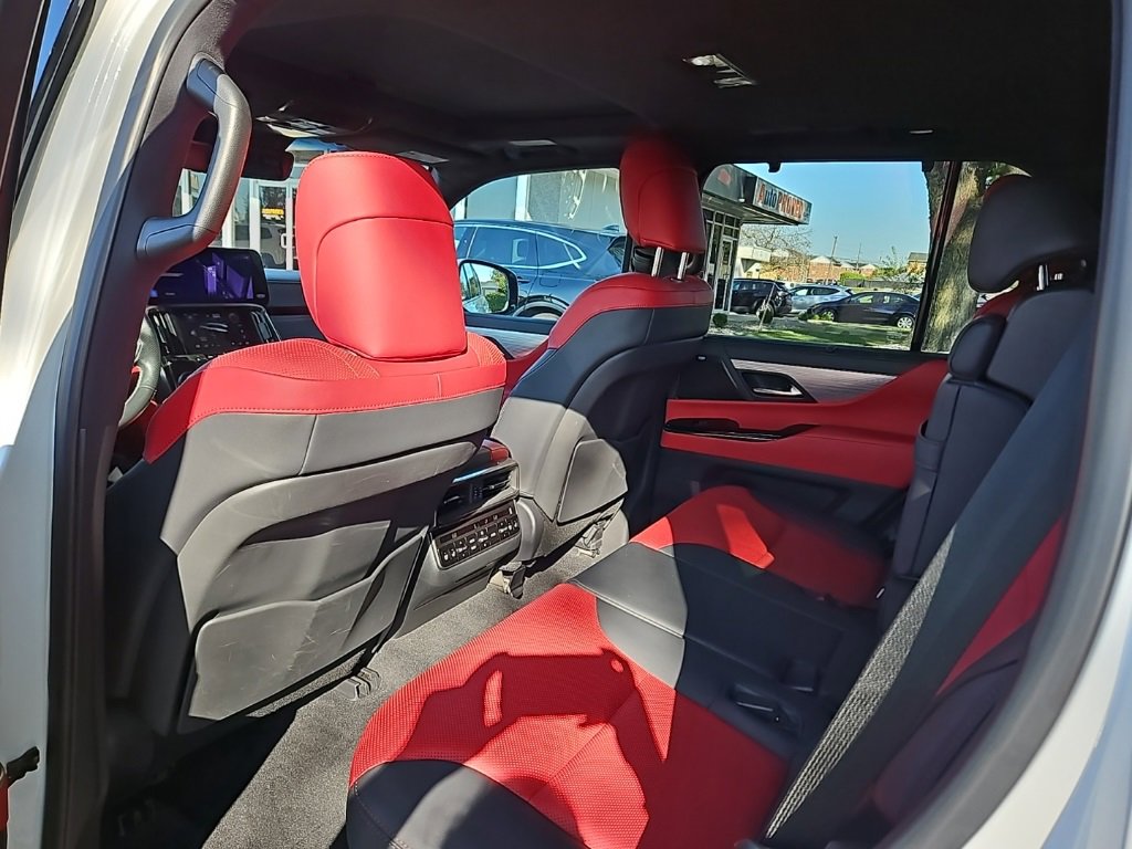 Used 2022 Lexus LX 600 F Sport image 38