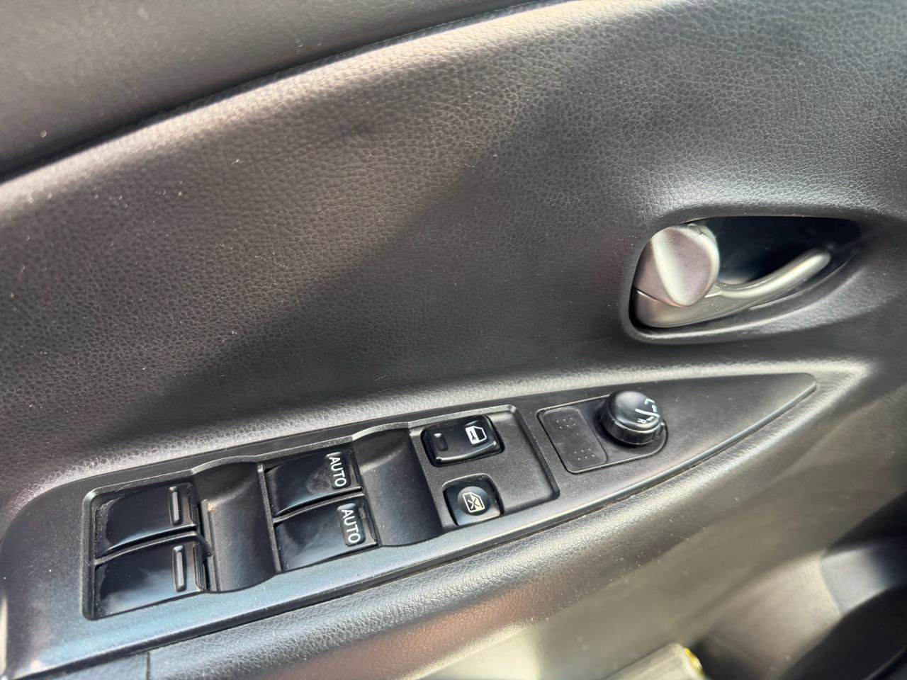 Used 2004 Nissan Altima 3.5 SE w/ Leather Sport Pkg image 35