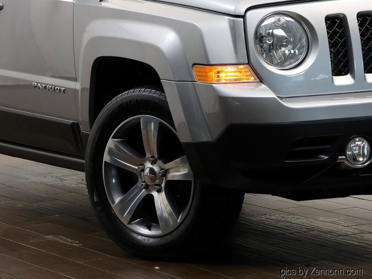 Used 2016 Jeep Patriot High Altitude FWD image 3