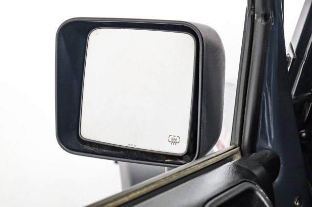 Used 2017 Jeep Wrangler Unlimited Rubicon image 36