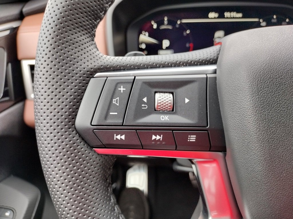 New 2025 Mitsubishi Outlander SEL image 27