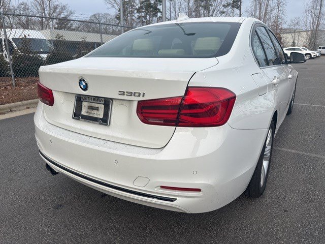 Used 2017 BMW 330i Sedan image 12