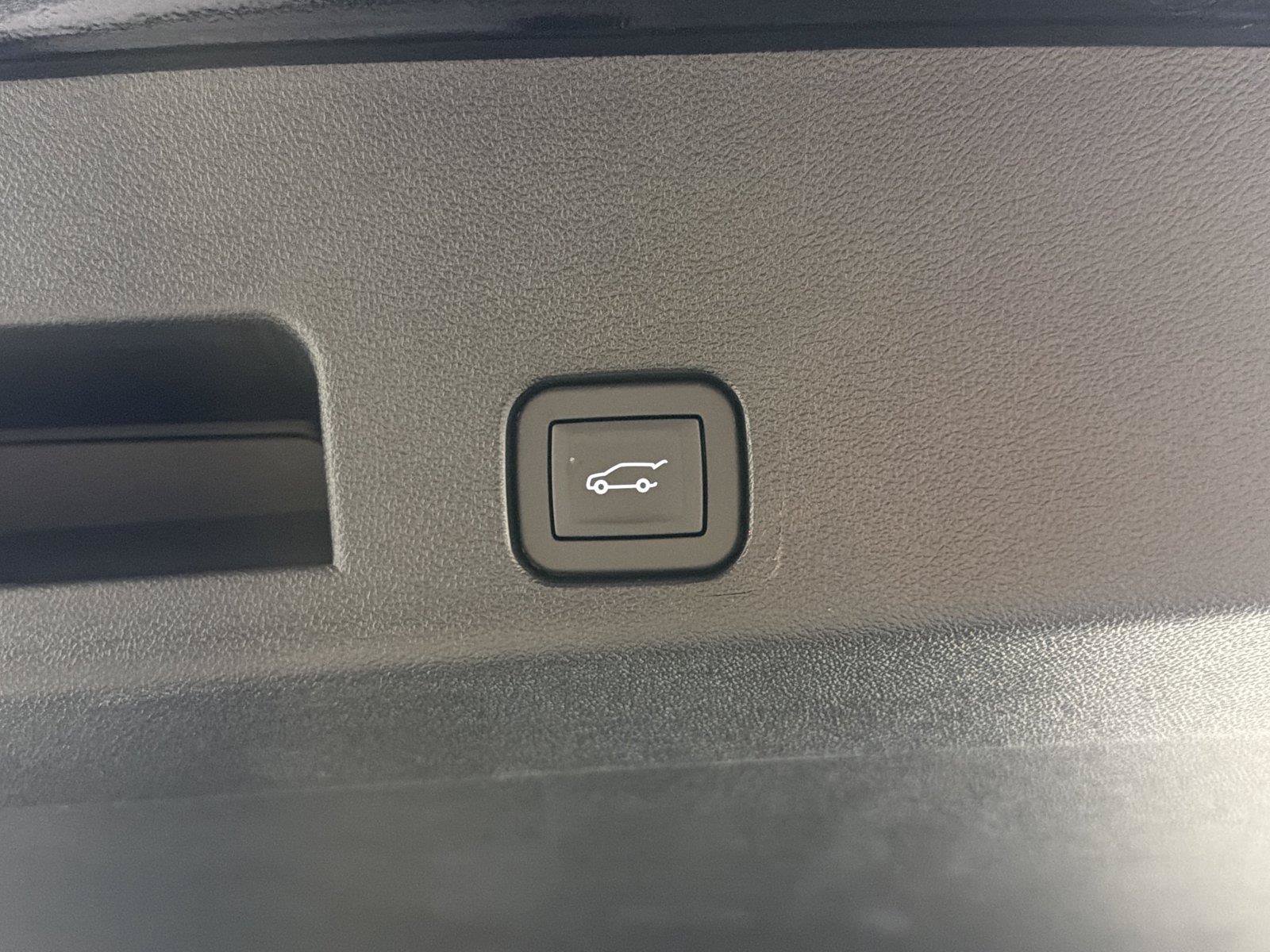New 2027 GMC Acadia Elevation w/ Black Edition FWD image 18