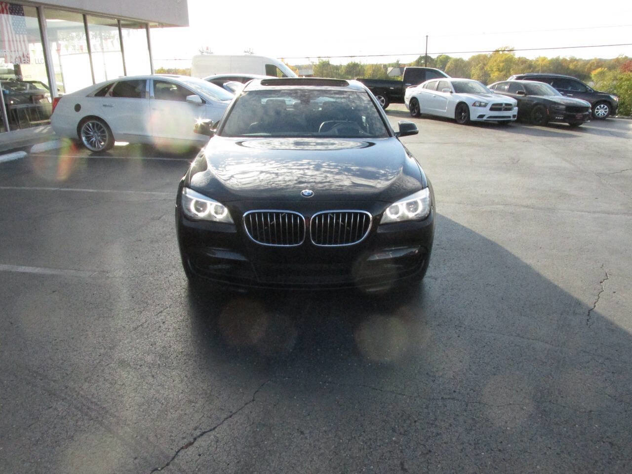 Used 2014 BMW 740Li w/ Executive Package image 3