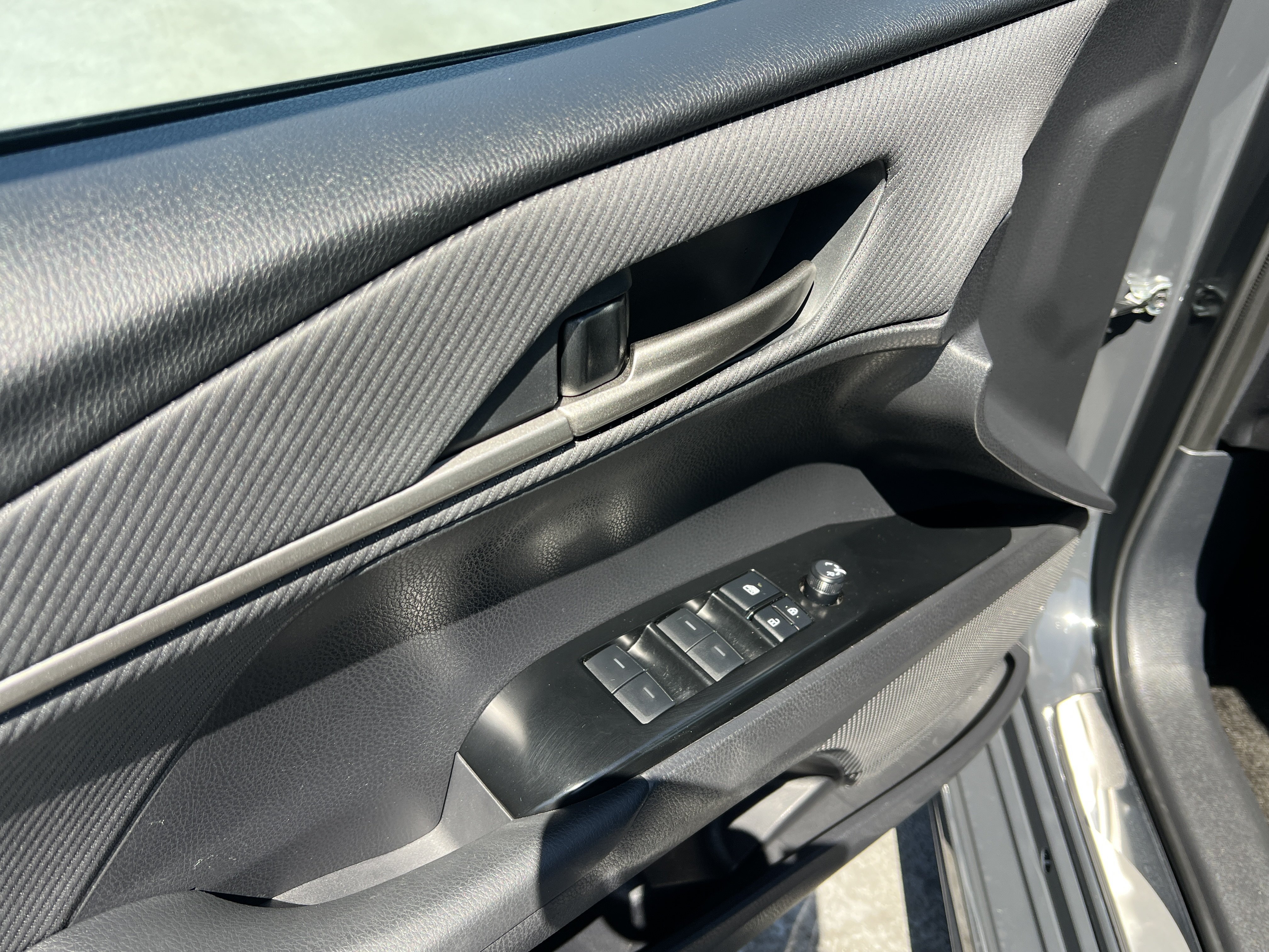 Used 2026 Toyota Camry SE w/ Convenience Package FWD image 21