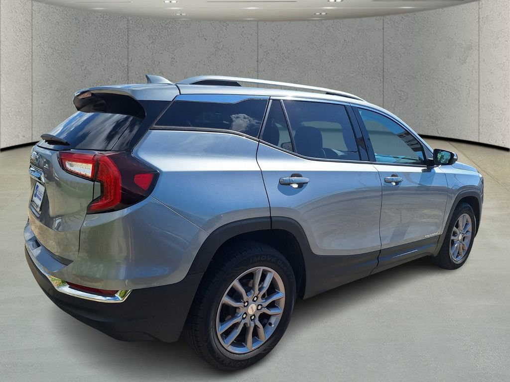 Used 2023 GMC Terrain SLT image 5