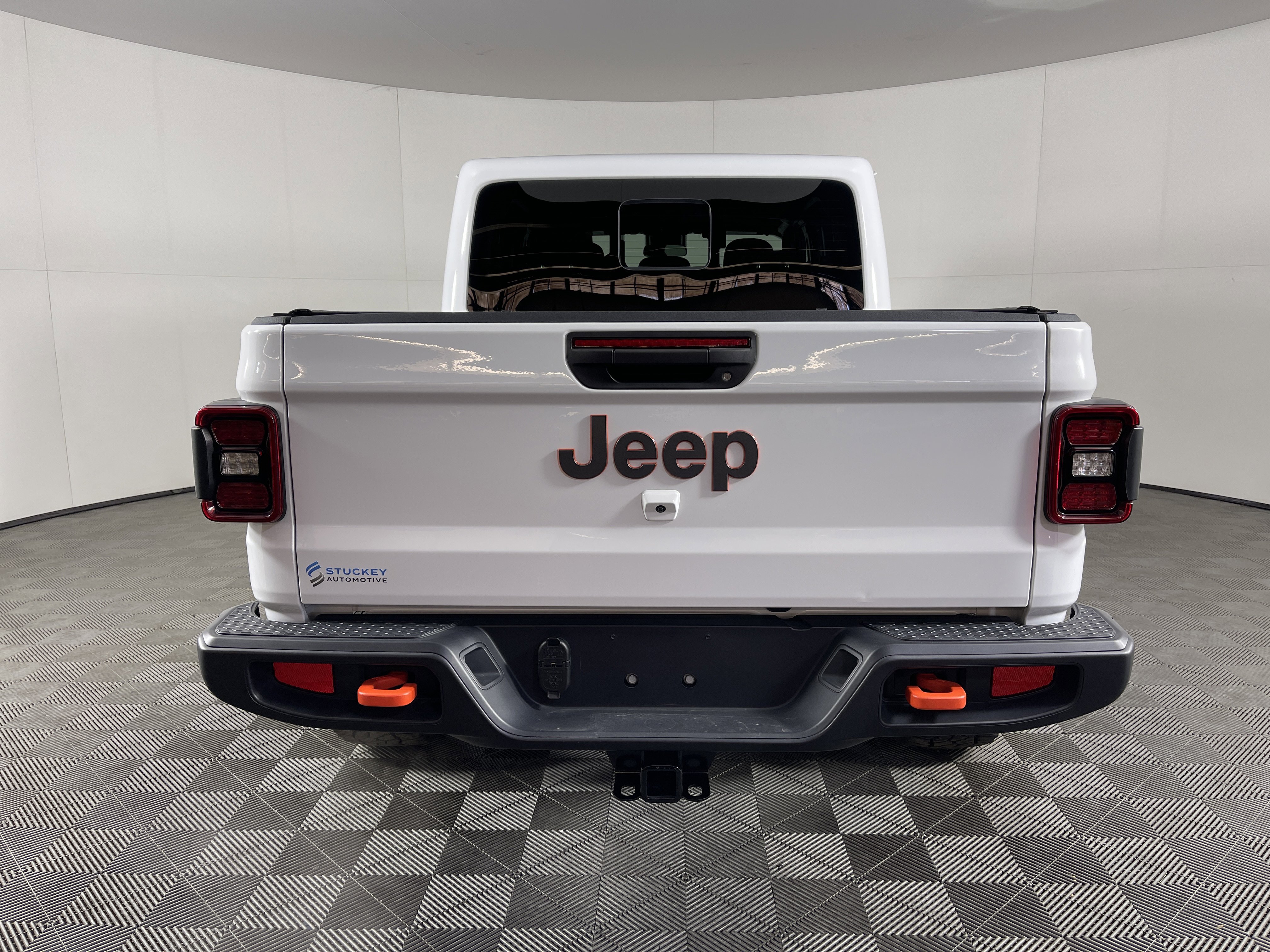 Used 2024 Jeep Gladiator Mojave w/ Convenience Group image 4