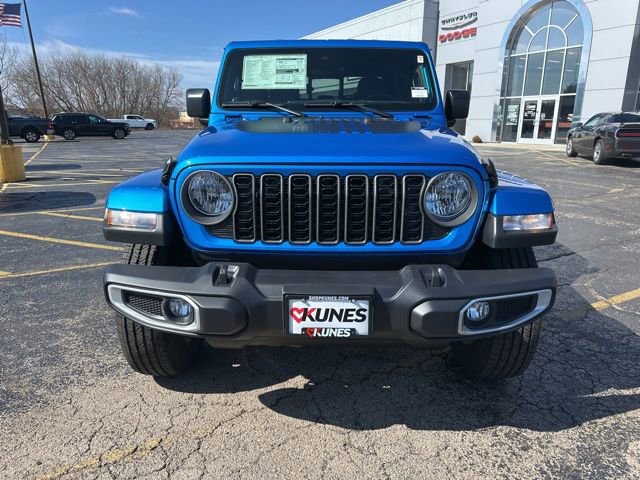 New 2025 Jeep Gladiator Sport w/ Premium Package image 11