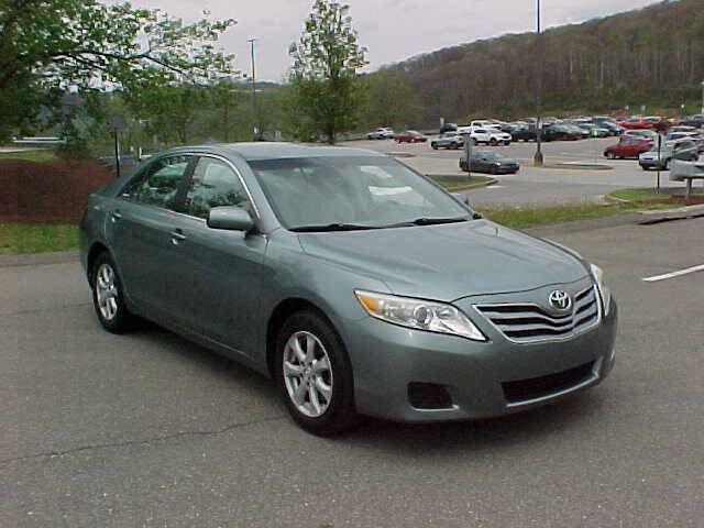 Used 2011 Toyota Camry LE w/ LE Extra-Value Pkg image 31