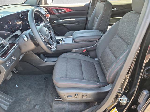 Used 2024 Chevrolet Traverse Z71 AWD/4WD image 24