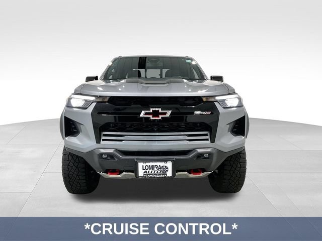 Used 2024 Chevrolet Colorado ZR2 w/ ZR2 Convenience Package III AWD/4WD image 3