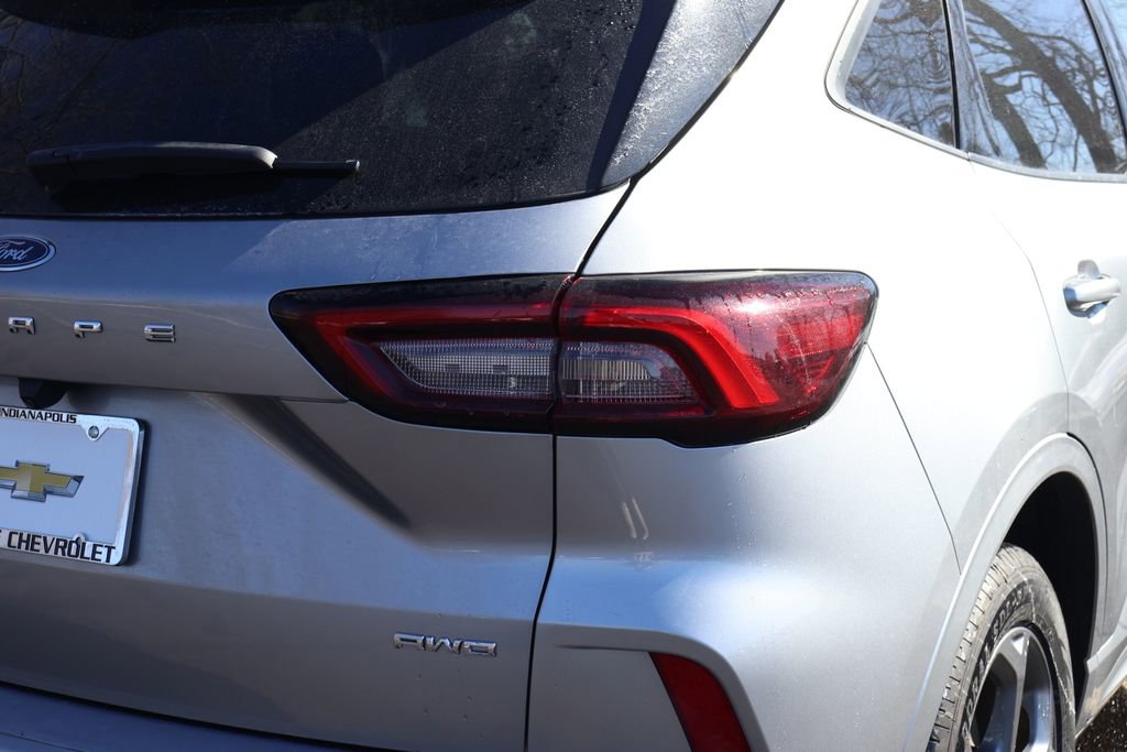 Used 2024 Ford Escape ST-Line image 7