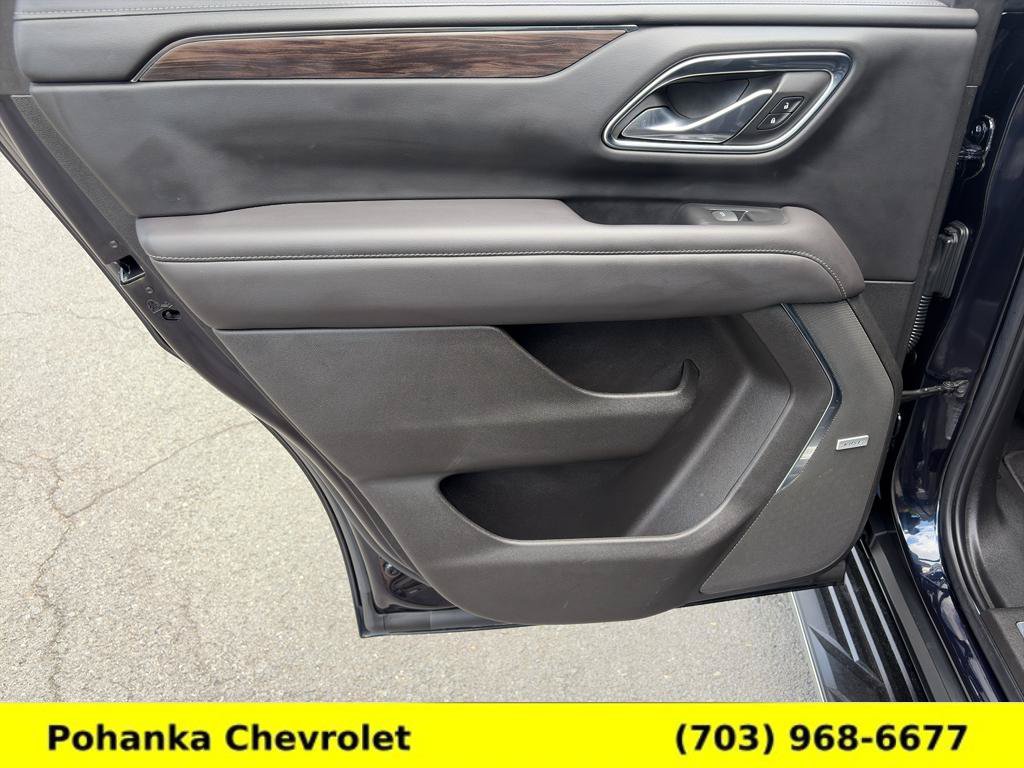 Used 2023 Chevrolet Tahoe LT w/ Luxury Package AWD/4WD image 24