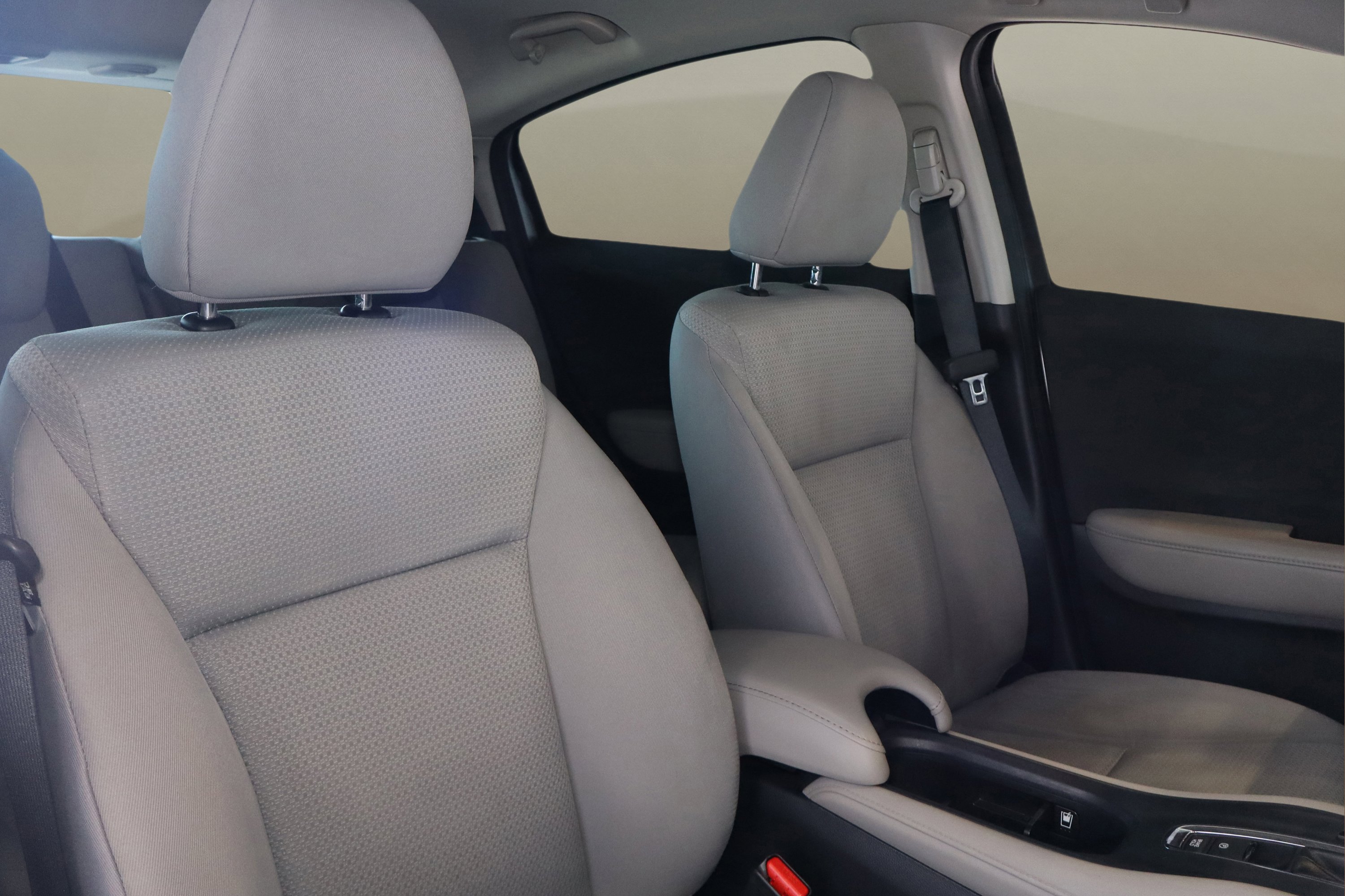 Used 2022 Honda HR-V LX image 15