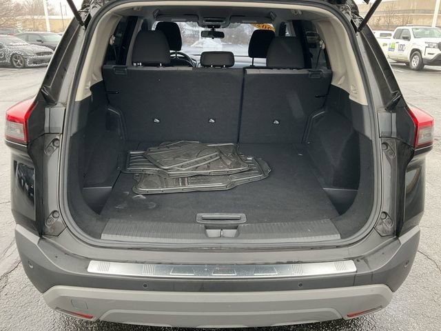 Certified 2023 Nissan Rogue SV image 32