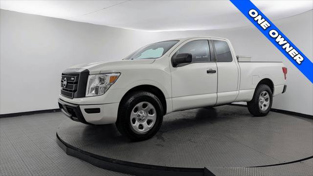 Used 2022 Nissan Titan S RWD image 2