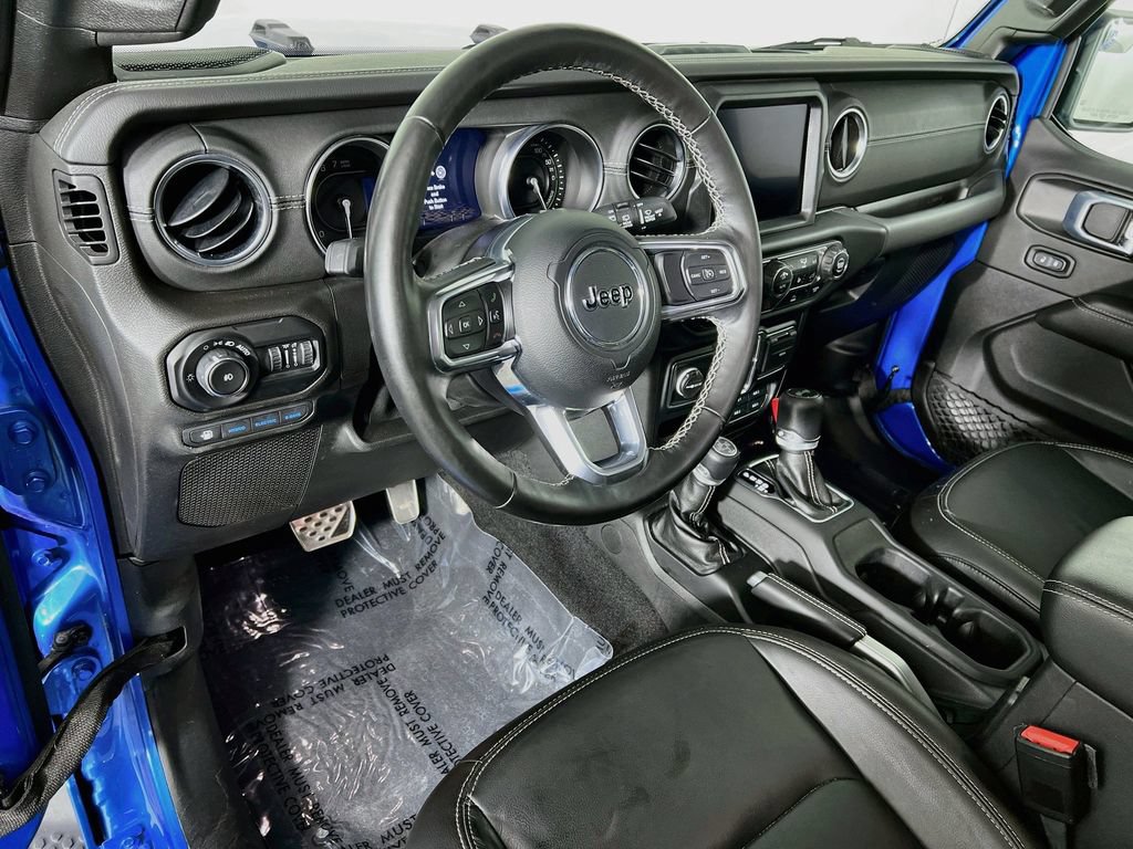 Used 2021 Jeep Wrangler Unlimited Sahara w/ Cold Weather Group AWD/4WD image 9