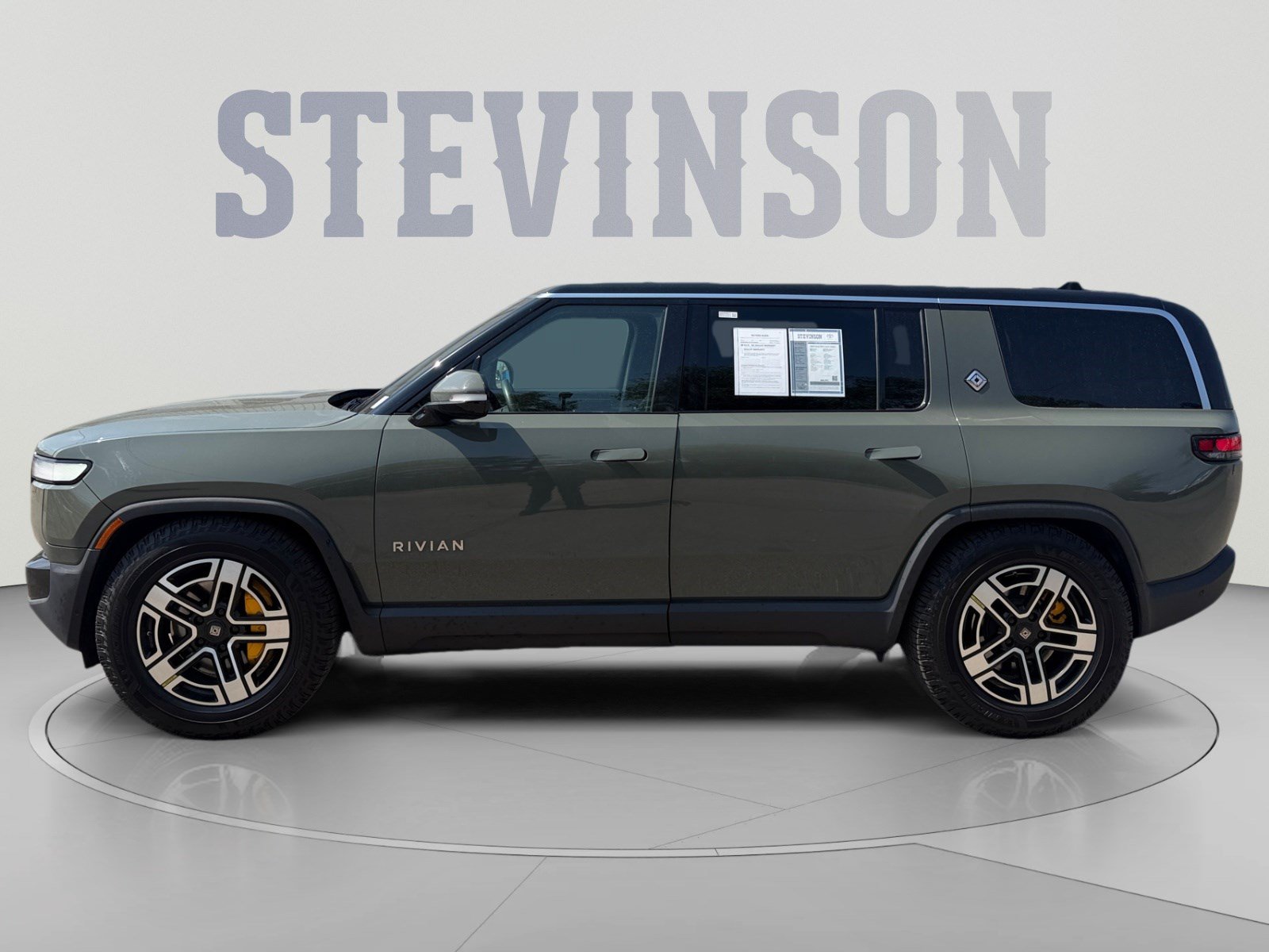 Used 2022 Rivian R1S Launch Edition AWD/4WD image 2