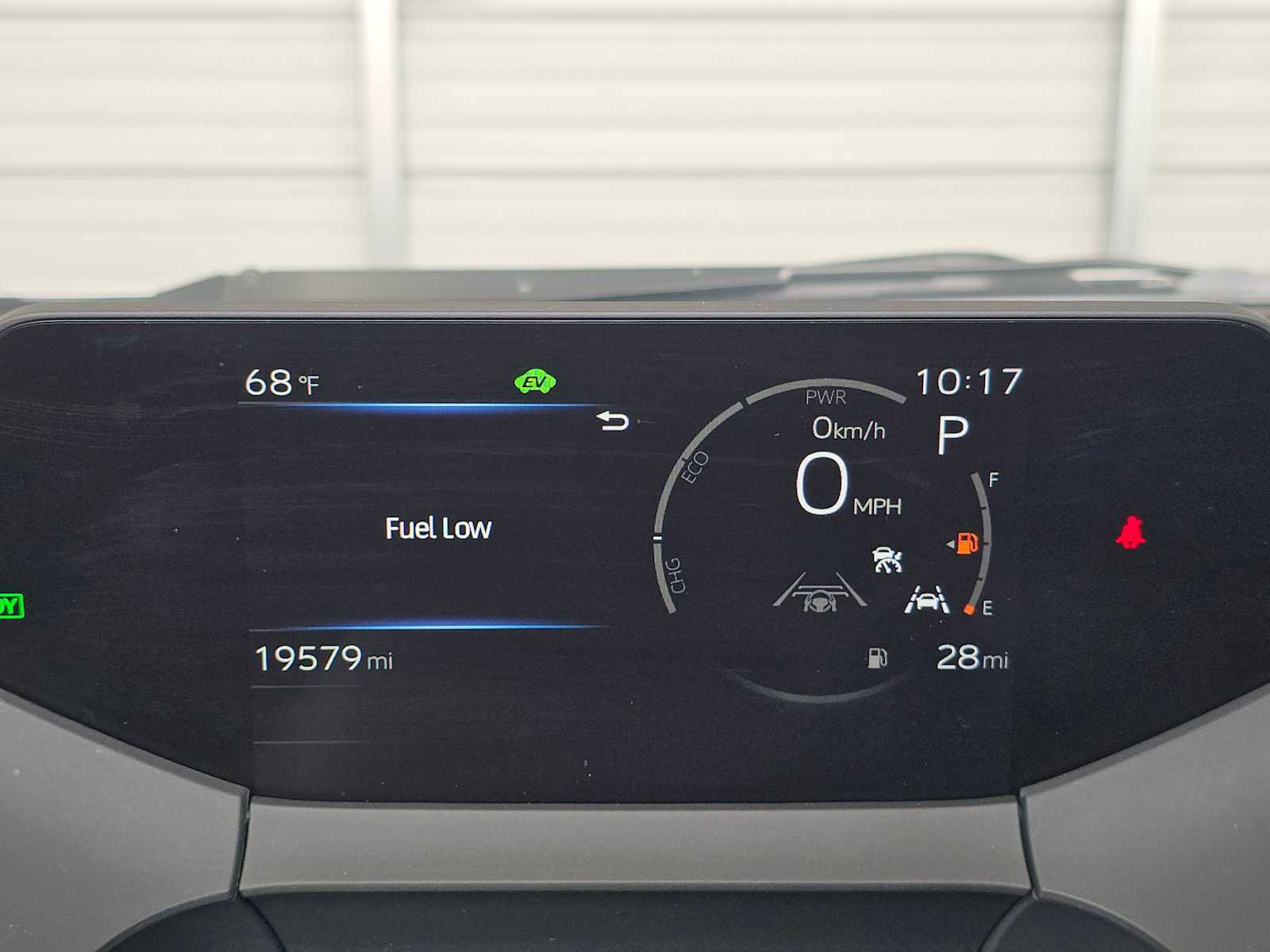 Used 2025 Toyota Prius XLE FWD image 25