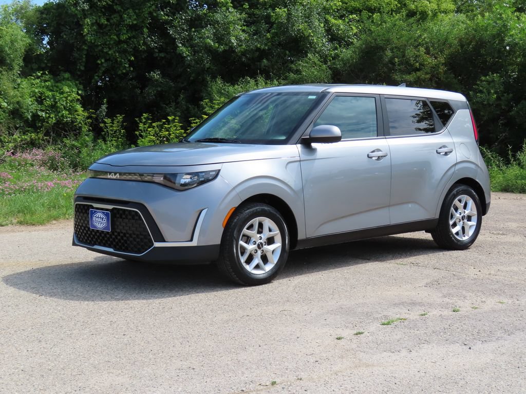 Certified 2024 Kia Soul LX w/ Option Group 015 FWD image 22