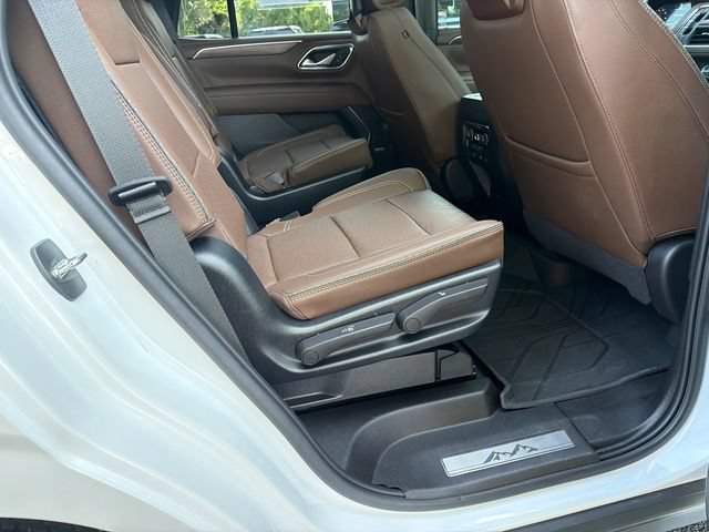Used 2023 Chevrolet Tahoe High Country AWD/4WD image 15