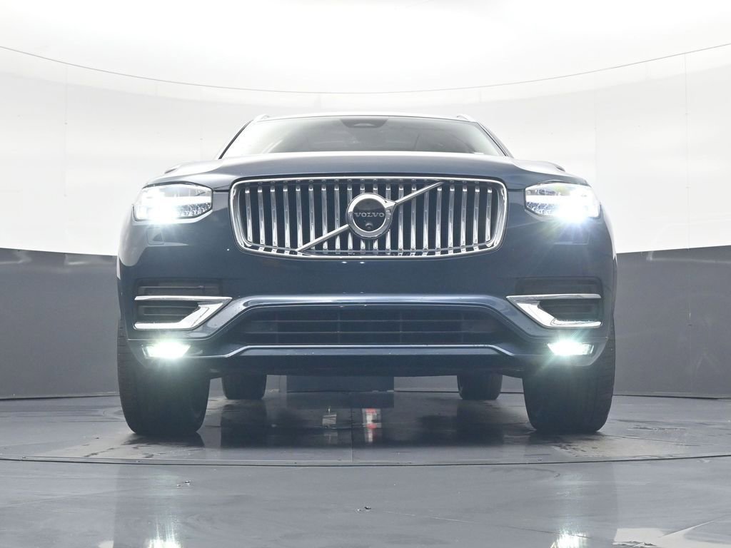 Used 2024 Volvo XC90 B6 Ultimate w/ Lounge Package image 11