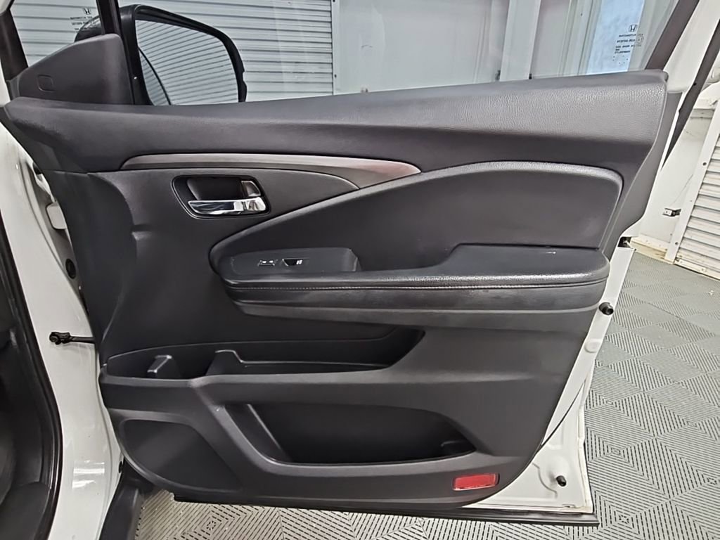 Used 2021 Honda Pilot Special Edition image 39