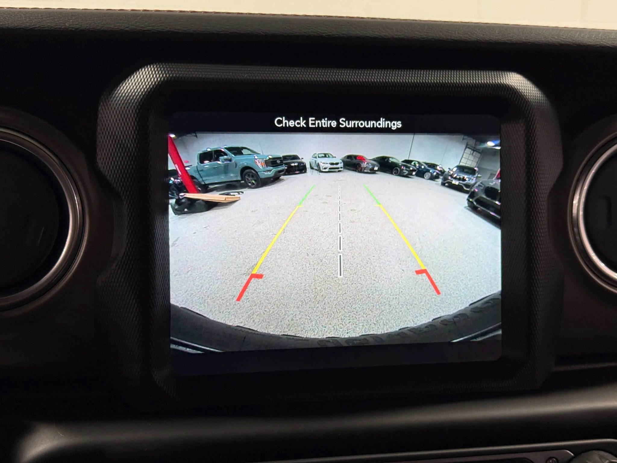 Used 2018 Jeep Wrangler Unlimited Rubicon w/ Dual Top Group image 30