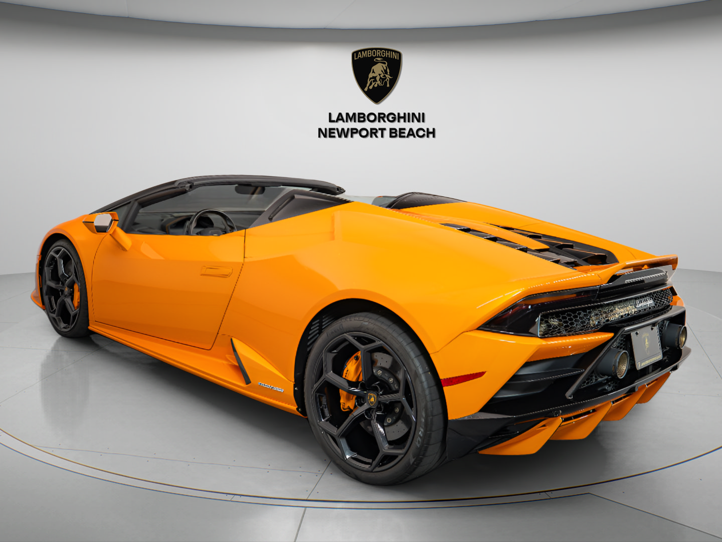 Used 2023 Lamborghini Huracan EVO AWD/4WD image 4