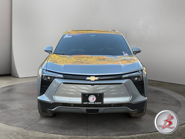 Used 2024 Chevrolet Blazer EV LT image 2