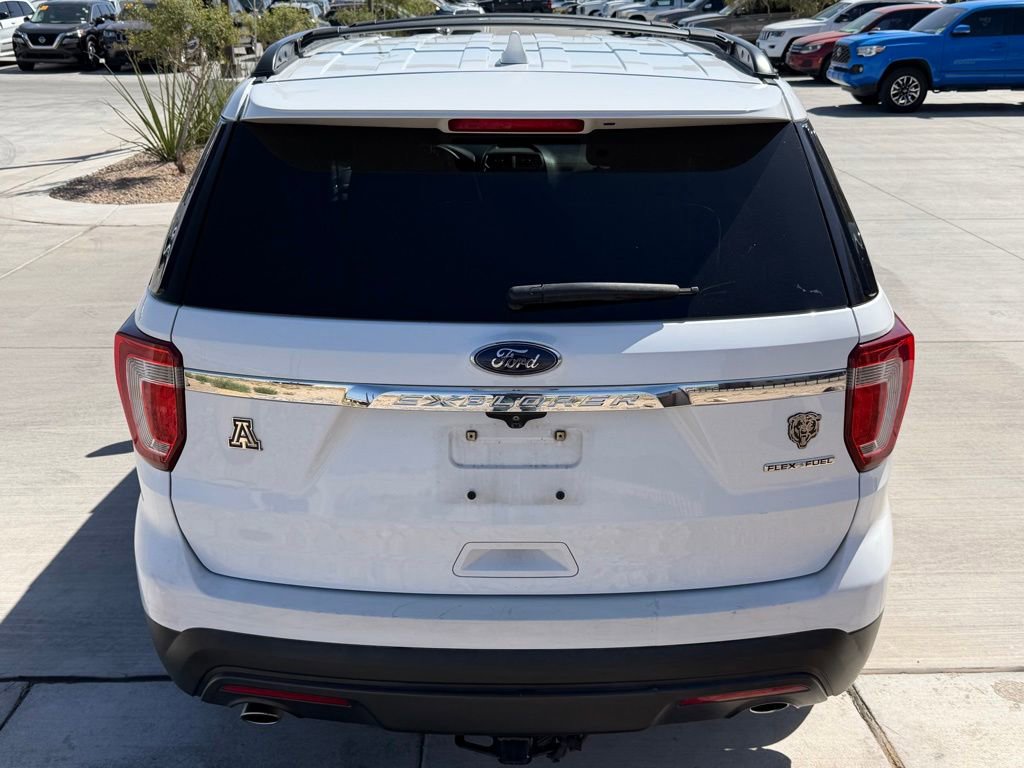 Used 2016 Ford Explorer FWD image 6