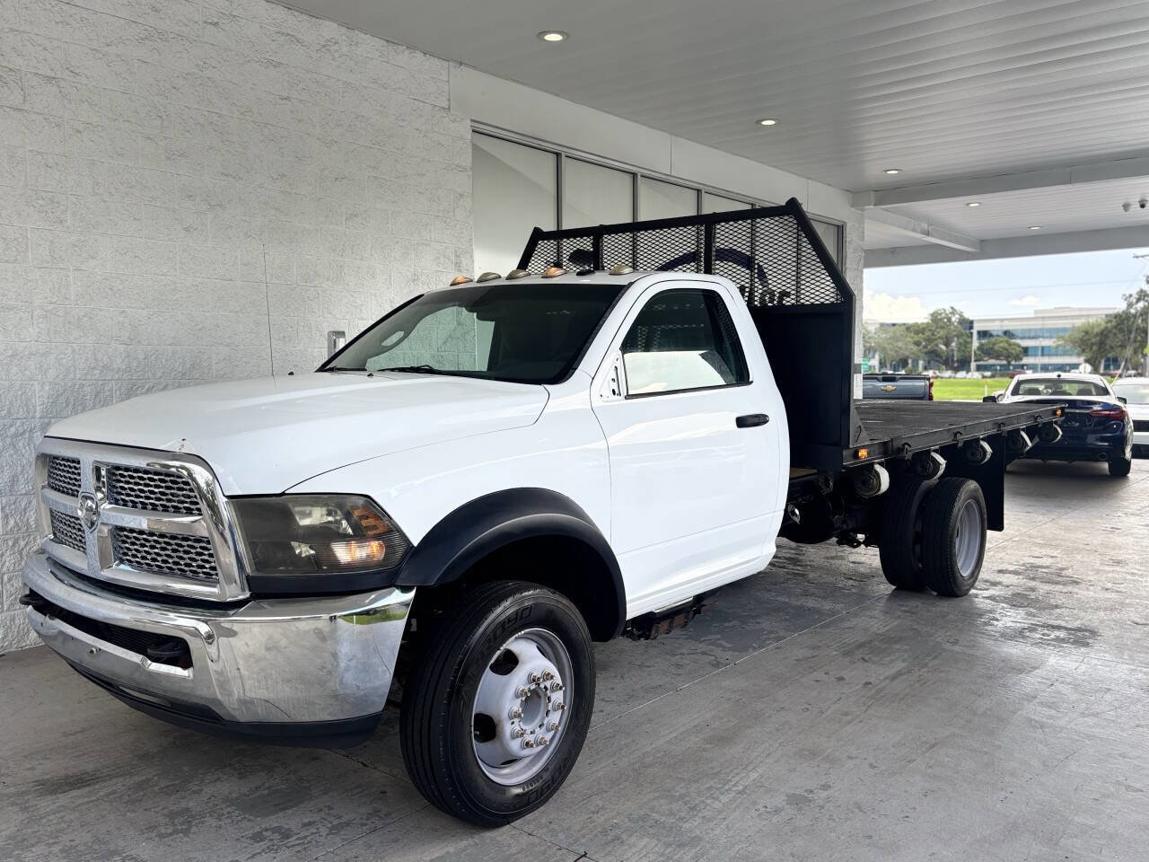 Used 2015 RAM 5500 Tradesman w/ Power & Remote Entry Group image 5