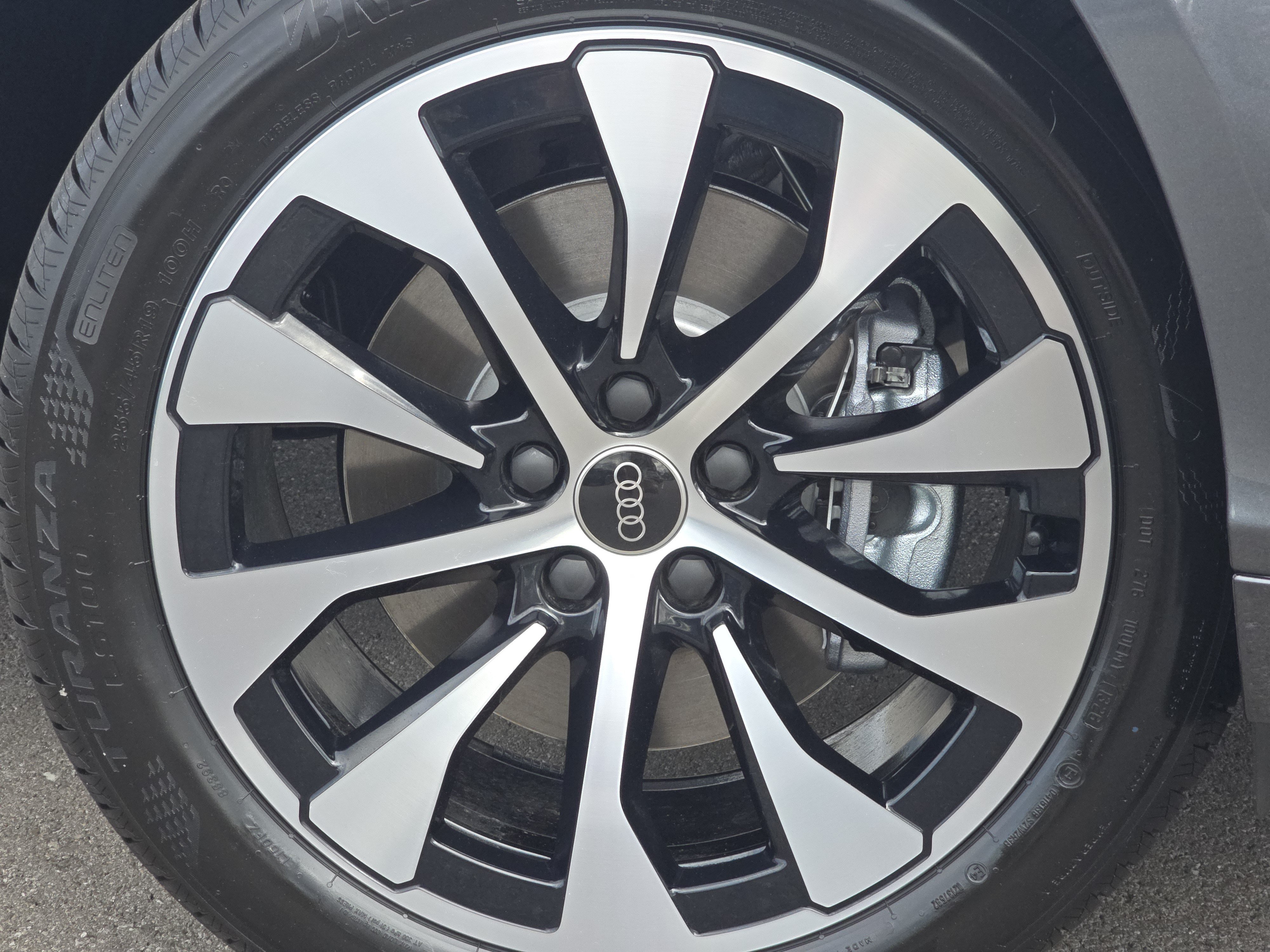 New 2026 Audi Q3 quattro 2.0T AWD/4WD image 15