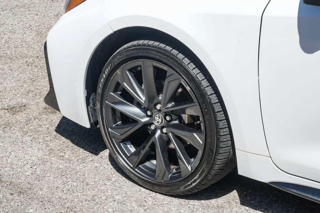 Used 2025 Toyota Corolla SE w/ Convenience Package FWD image 10