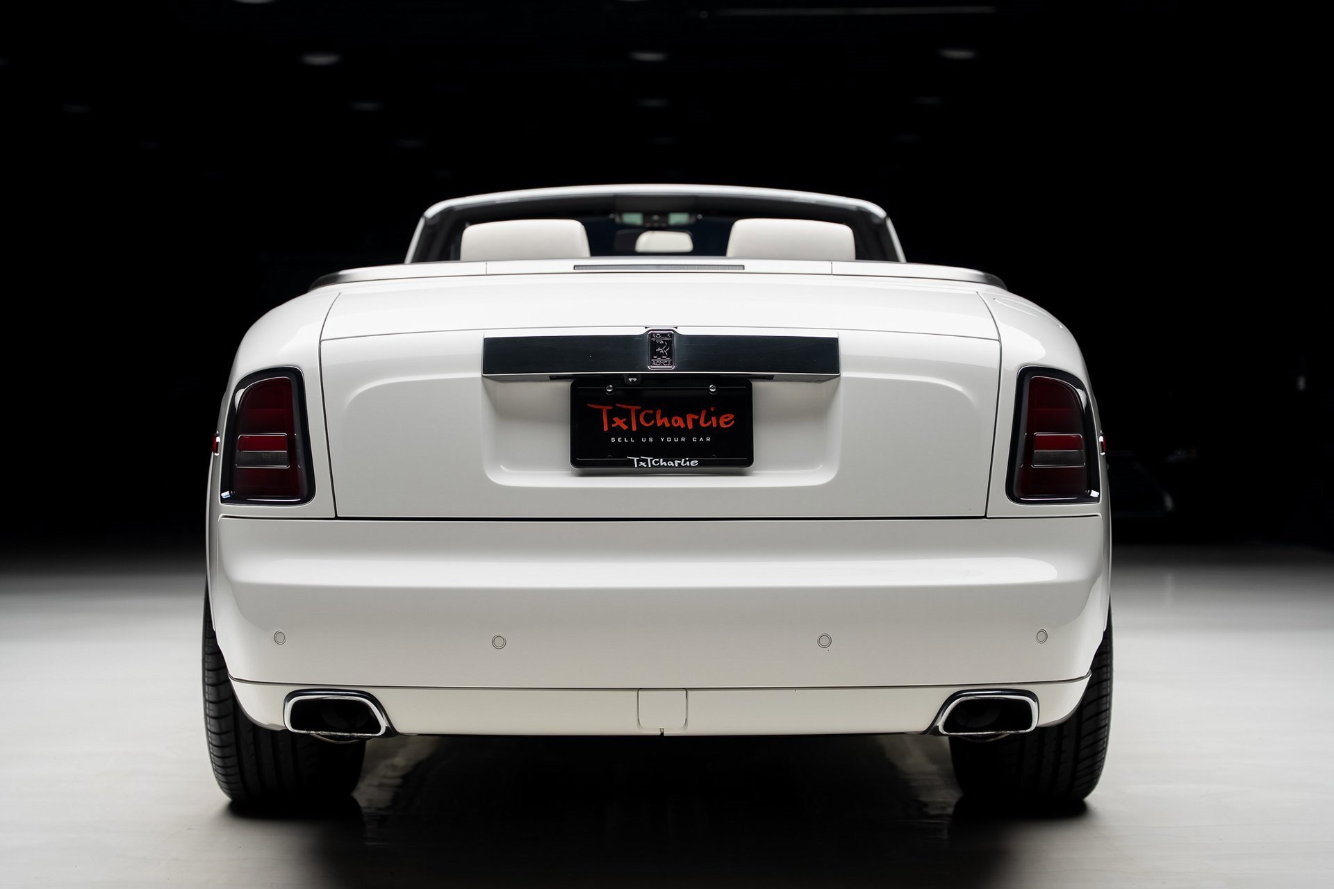 Used 2013 Rolls-Royce Phantom Drophead Coupe image 30