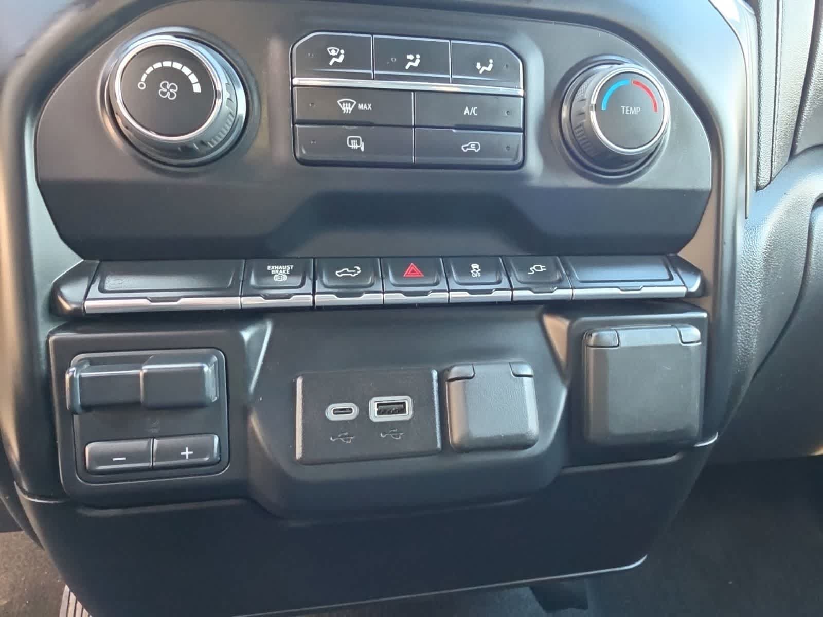 Used 2023 Chevrolet Silverado 2500 LT AWD/4WD image 25