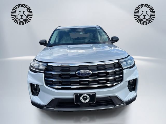 New 2026 Ford Explorer Active w/ Active Comfort Package image 2