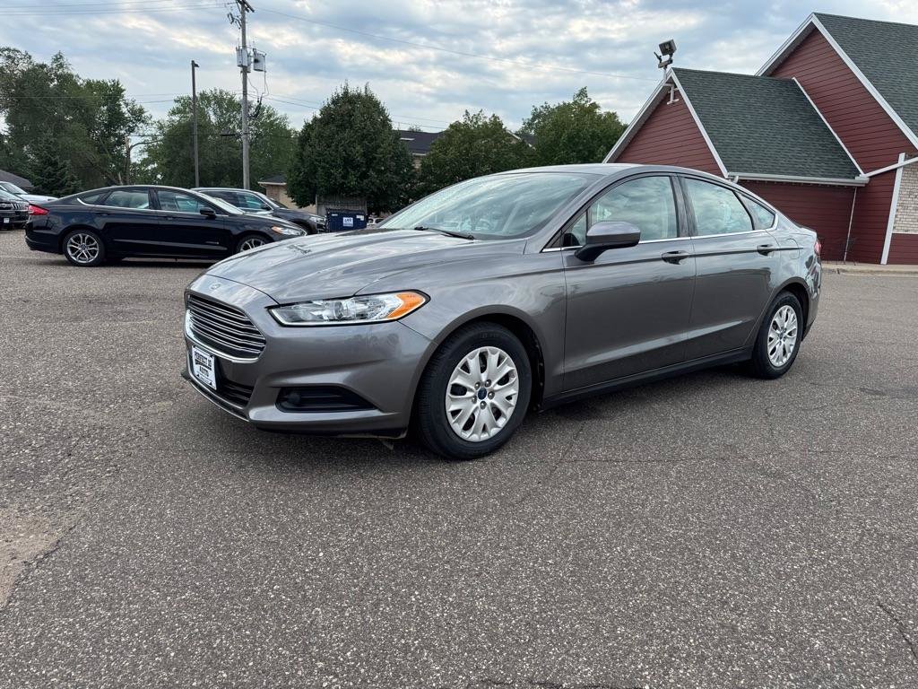 Used 2013 Ford Fusion S FWD image 10