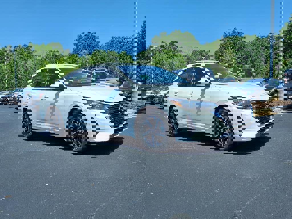 New 2025 Nissan Sentra SV w/ All-Weather Package