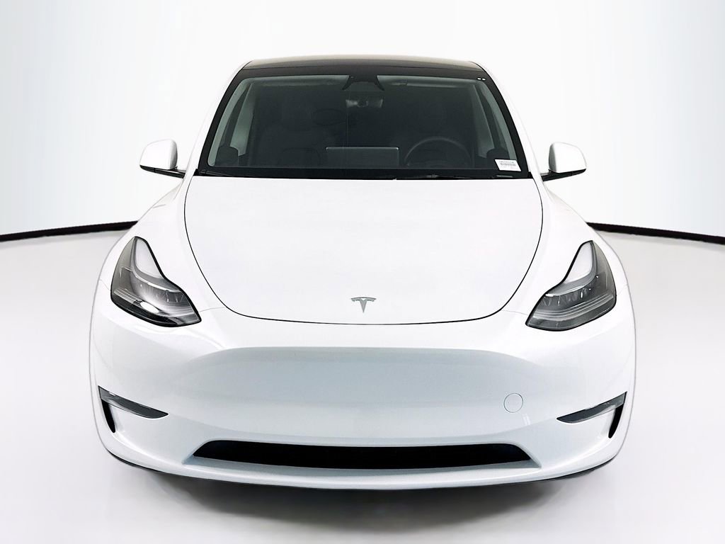 Used 2024 Tesla Model Y Long Range image 2