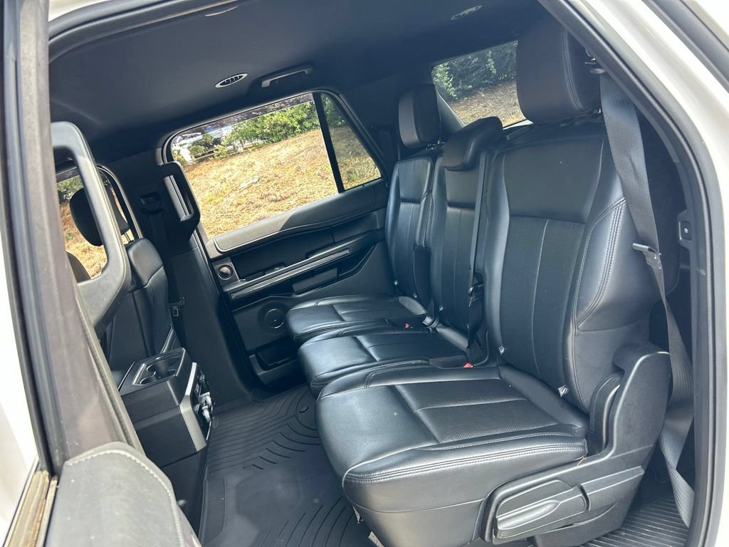 Used 2019 Ford Expedition Max XLT w/ Equipment Group 202A AWD/4WD image 44
