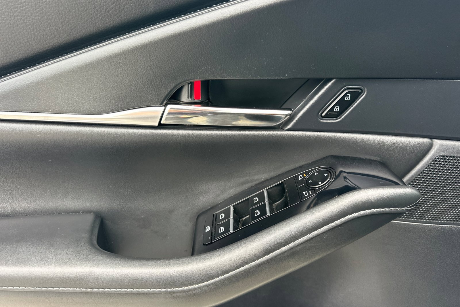 Used 2023 MAZDA CX-30 AWD 2.5 S w/ Preferred Package image 11