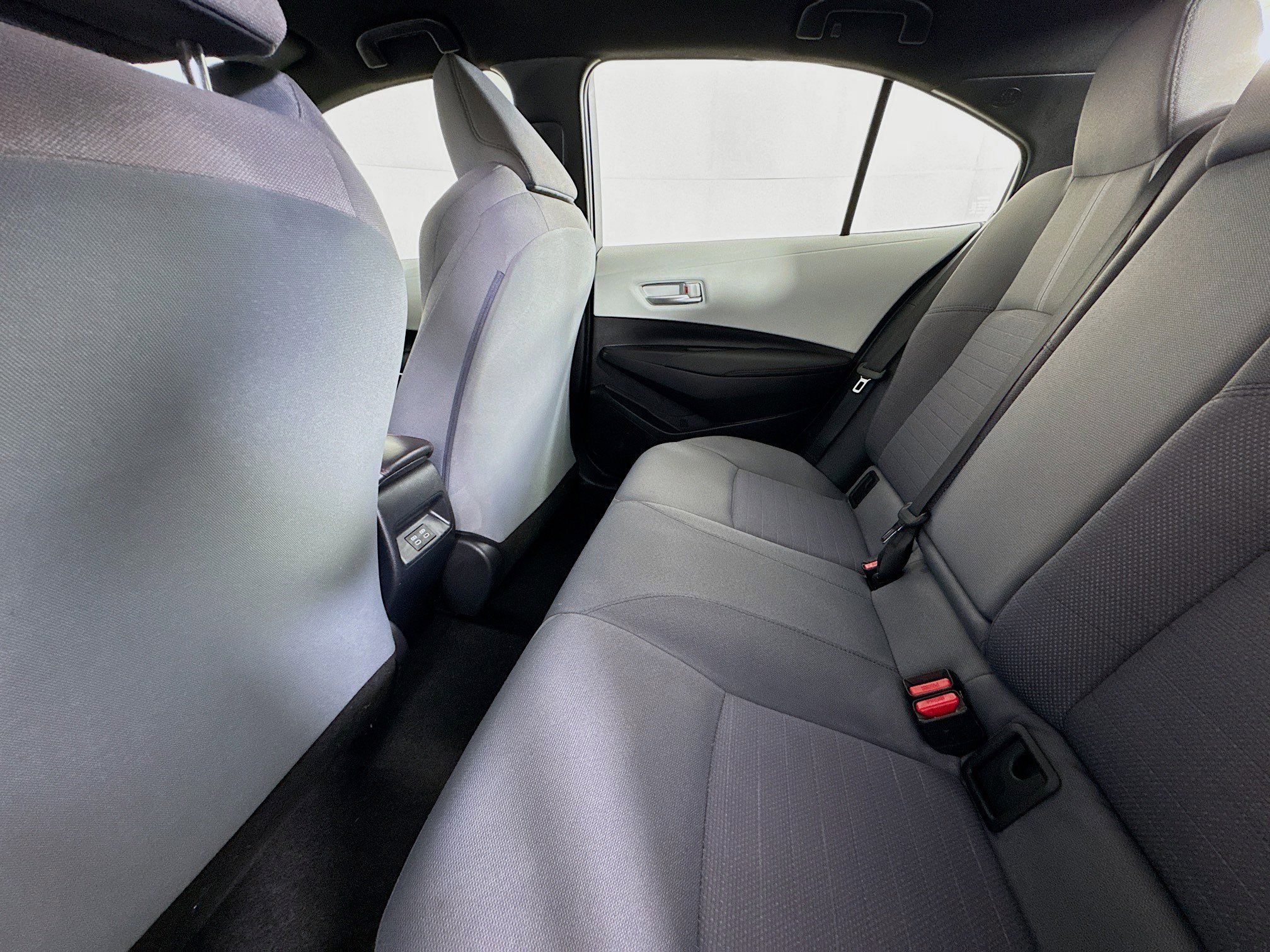 Used 2023 Toyota Corolla SE FWD image 24