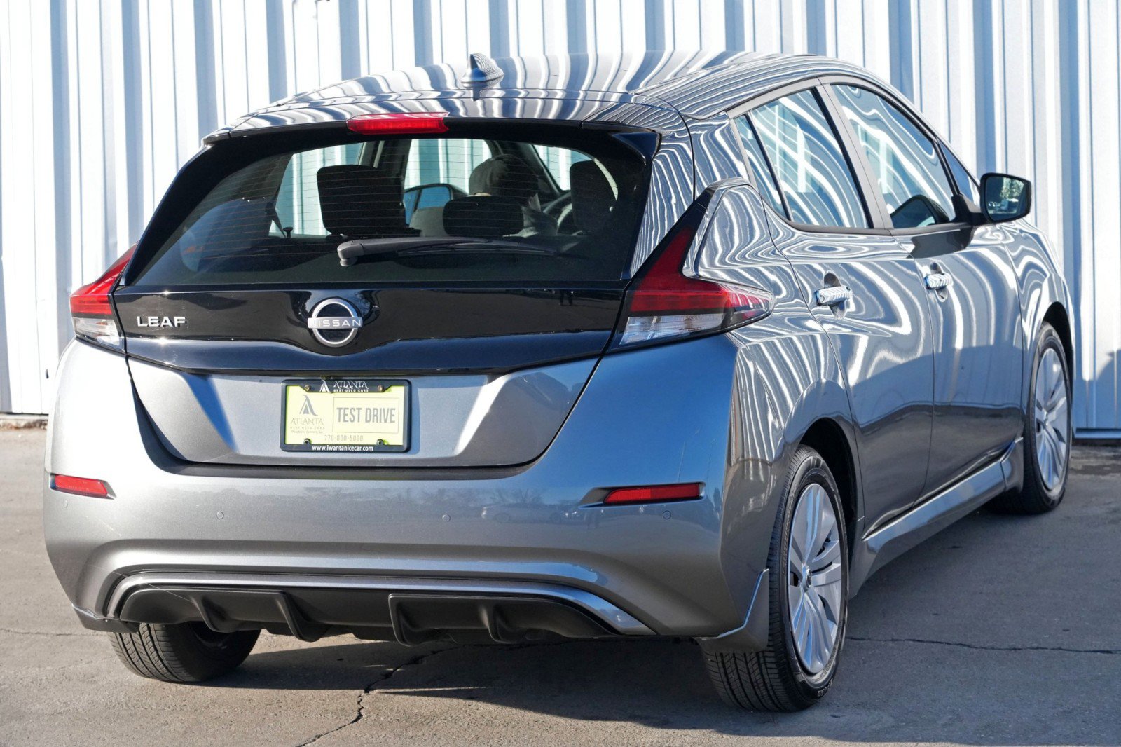 Used 2025 Nissan Leaf S image 43