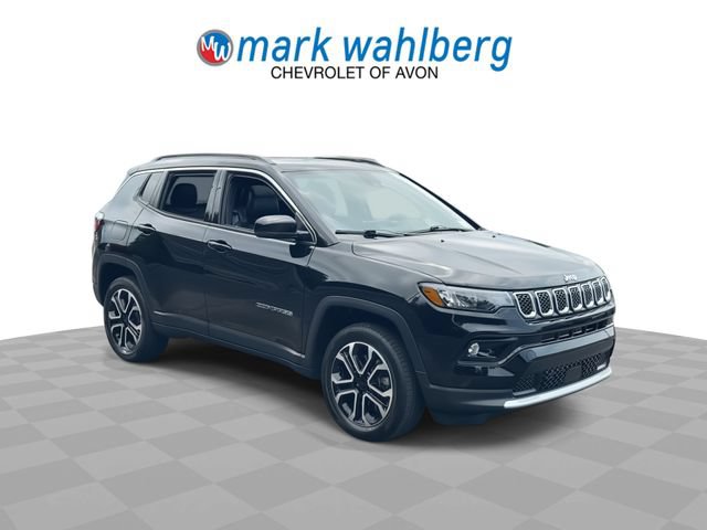 Used 2023 Jeep Compass Limited w/ Sun and Sound Group AWD/4WD image 2