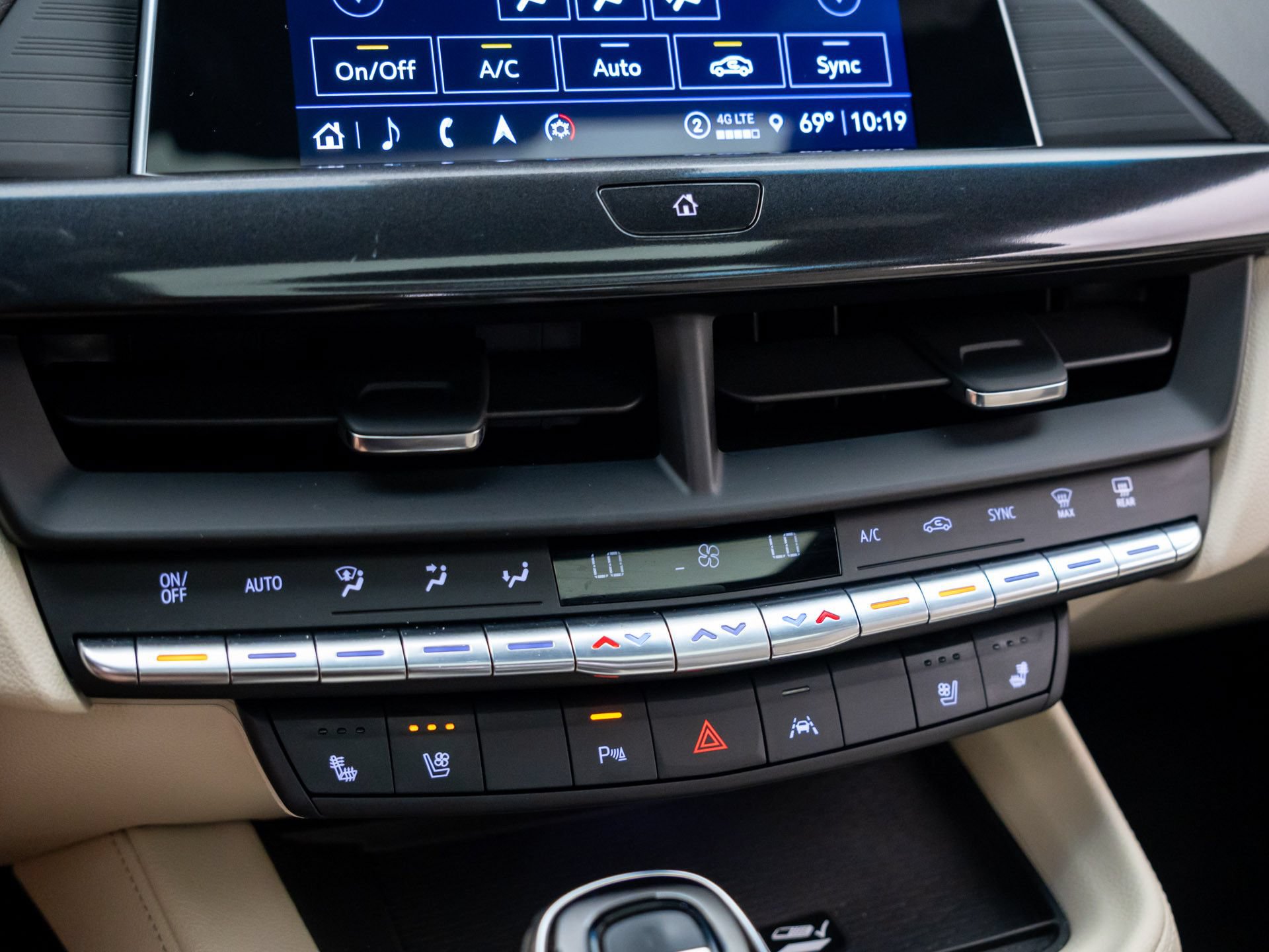 Certified 2022 Cadillac CT4 Premium Luxury AWD/4WD image 28
