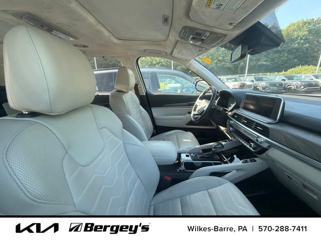 Certified 2021 Kia Telluride SX w/ SX Prestige Package AWD/4WD image 16